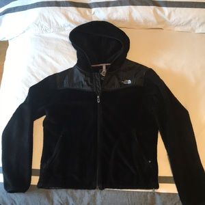 North face sweater